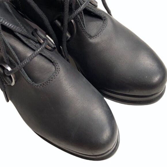 Like New Sorel Leather Boots - Picture 5 of 12